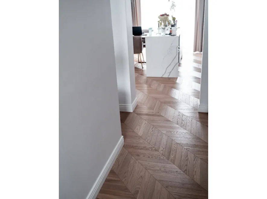 MD095P Listwa przypodłogowa cokół Premium 4 dsc01652 lbox 885x660 ffffff